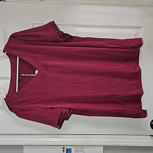 BLOOMCHIC VNECK BLOUSE L